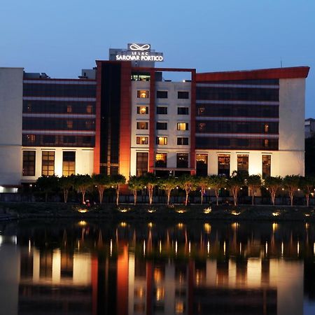 Le Lac Sarovar Portico- Ранчи Экстерьер фото