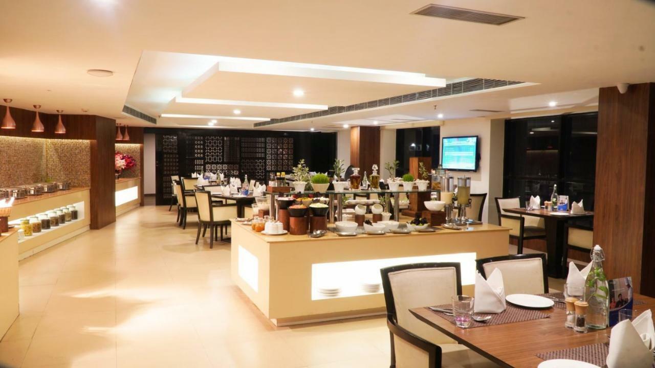 Le Lac Sarovar Portico- Ранчи Экстерьер фото